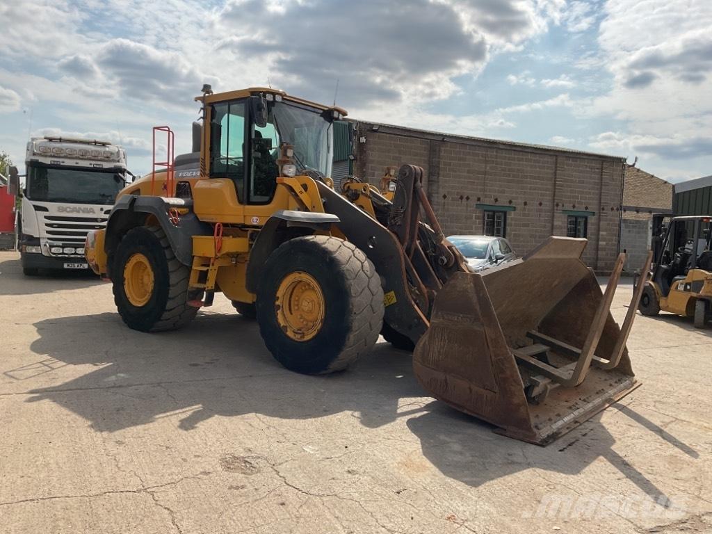 Volvo L110H Naudoti ratiniai krautuvai