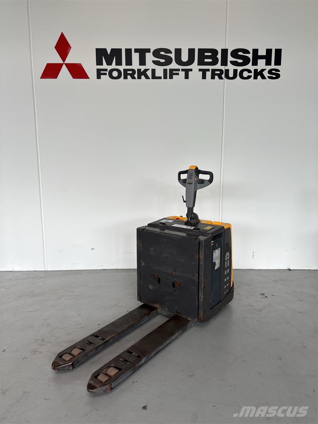 Atlet PMR200P Keltuvai su platforma operatoriui