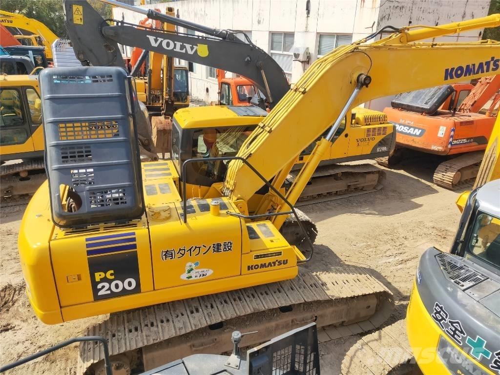 Komatsu PC200-7 Vikšriniai ekskavatoriai