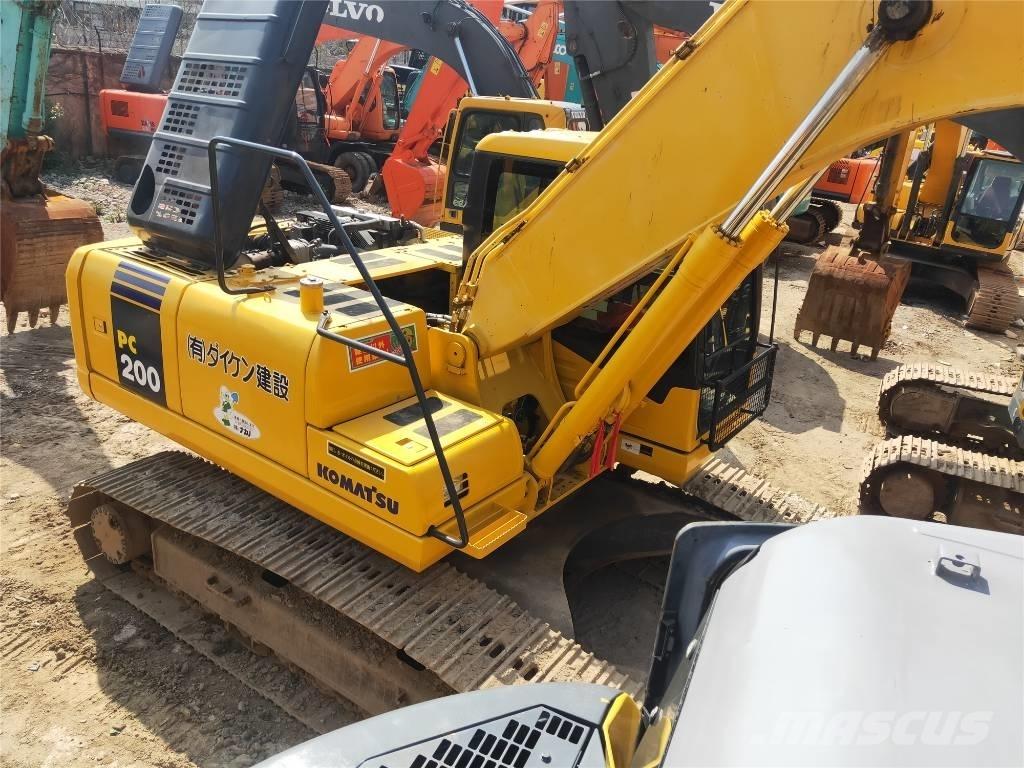 Komatsu PC200-7 Vikšriniai ekskavatoriai
