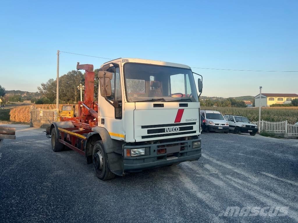 Iveco 150E 23 Sunkvežimiai su dengtu kėbulu
