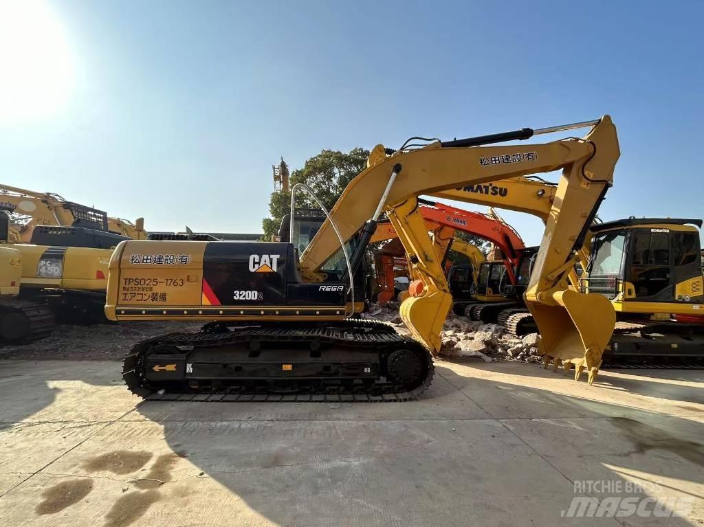 CAT 320D2 Vikšriniai ekskavatoriai