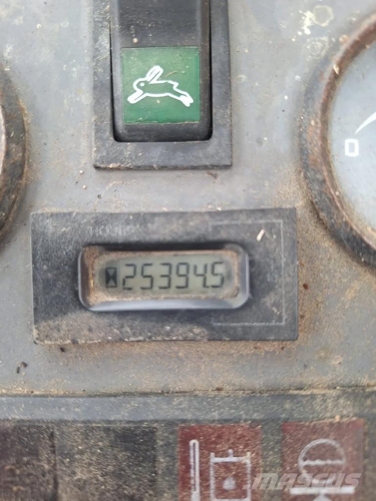 Liebherr A312 Ratiniai ekskavatoriai