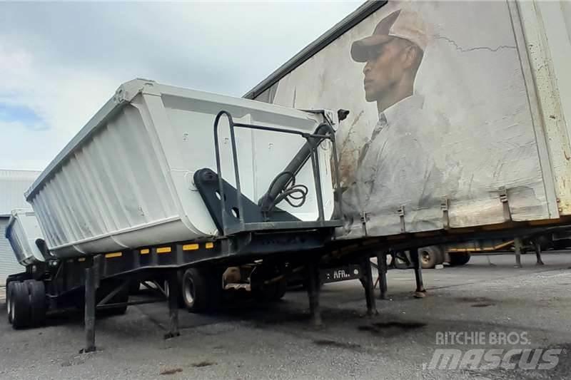 Afrit SIDE TIPPER Kitos priekabos