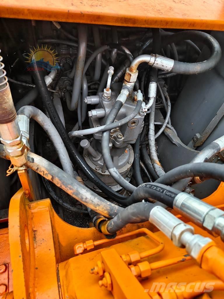 Hitachi EX 100 W D Ratiniai ekskavatoriai