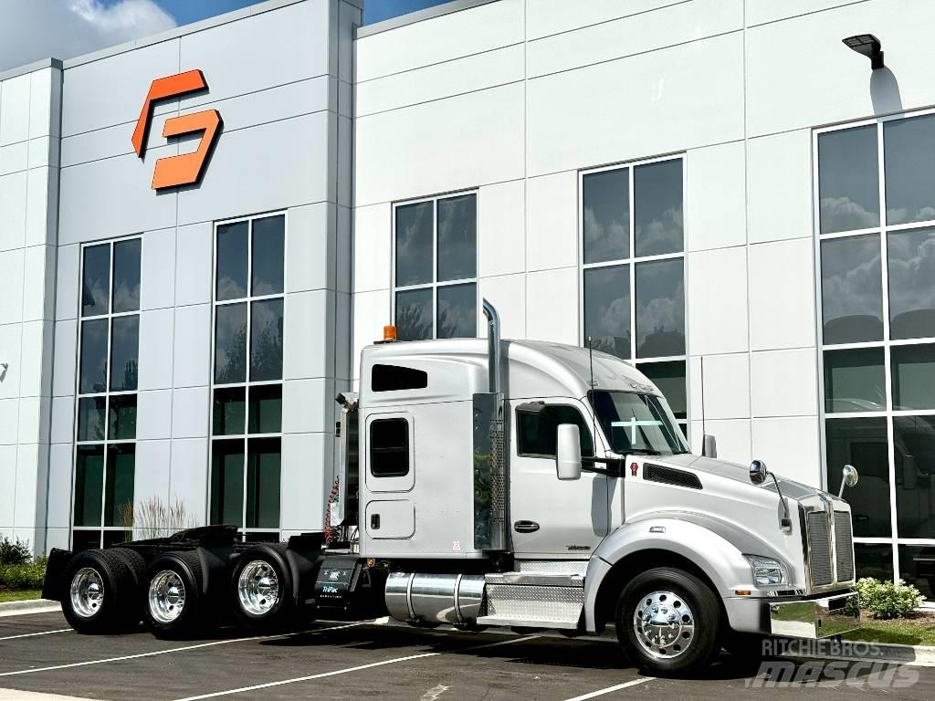 Kenworth T 880 Naudoti vilkikai