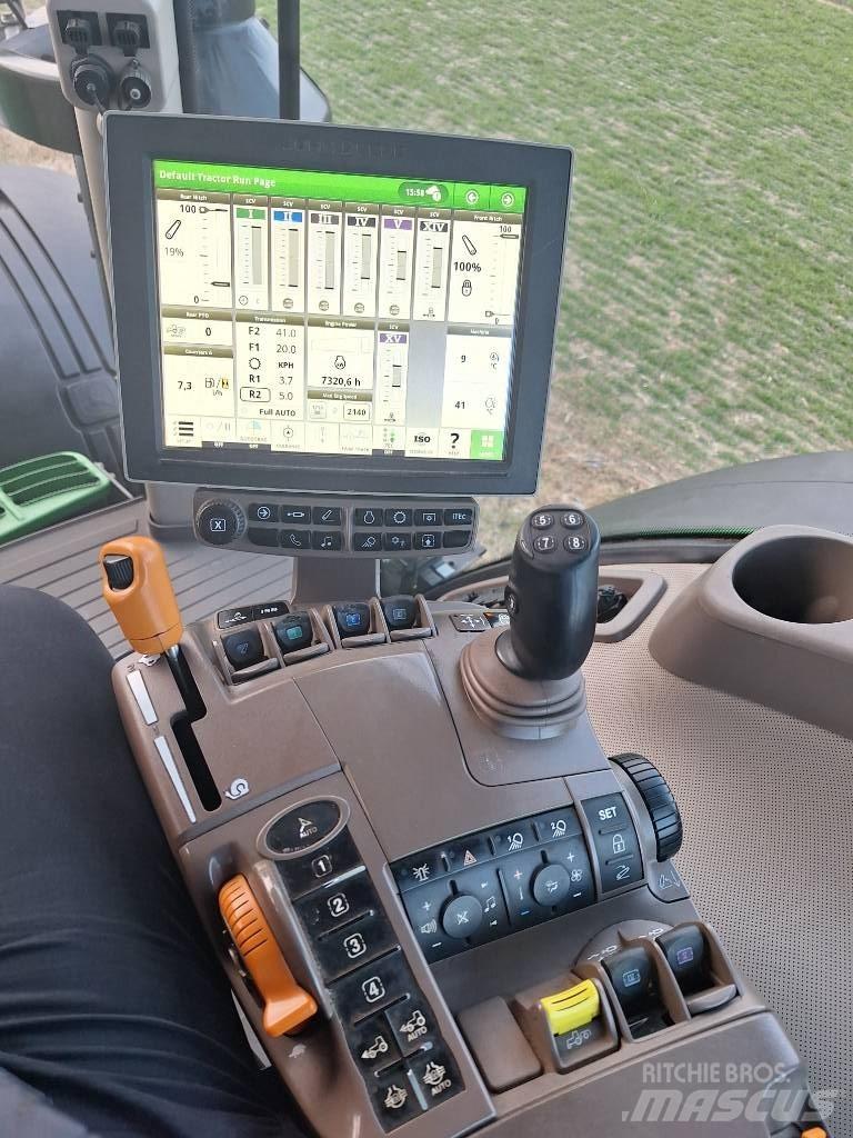 John Deere 7310R Traktoriai