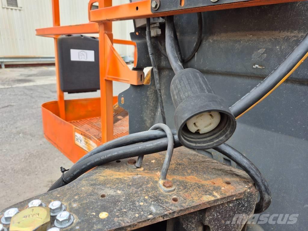 JLG 400 S Teleskopiniai keltuvai