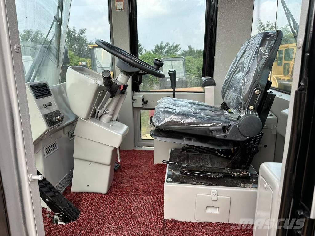 CAT 966G Naudoti ratiniai krautuvai