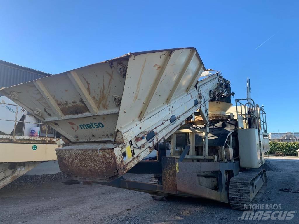Metso LT 200 HP Mobilūs smulkintuvai