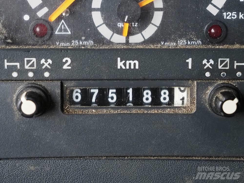 Scania 94 D 260 Sunkvežimiai su dengtu kėbulu
