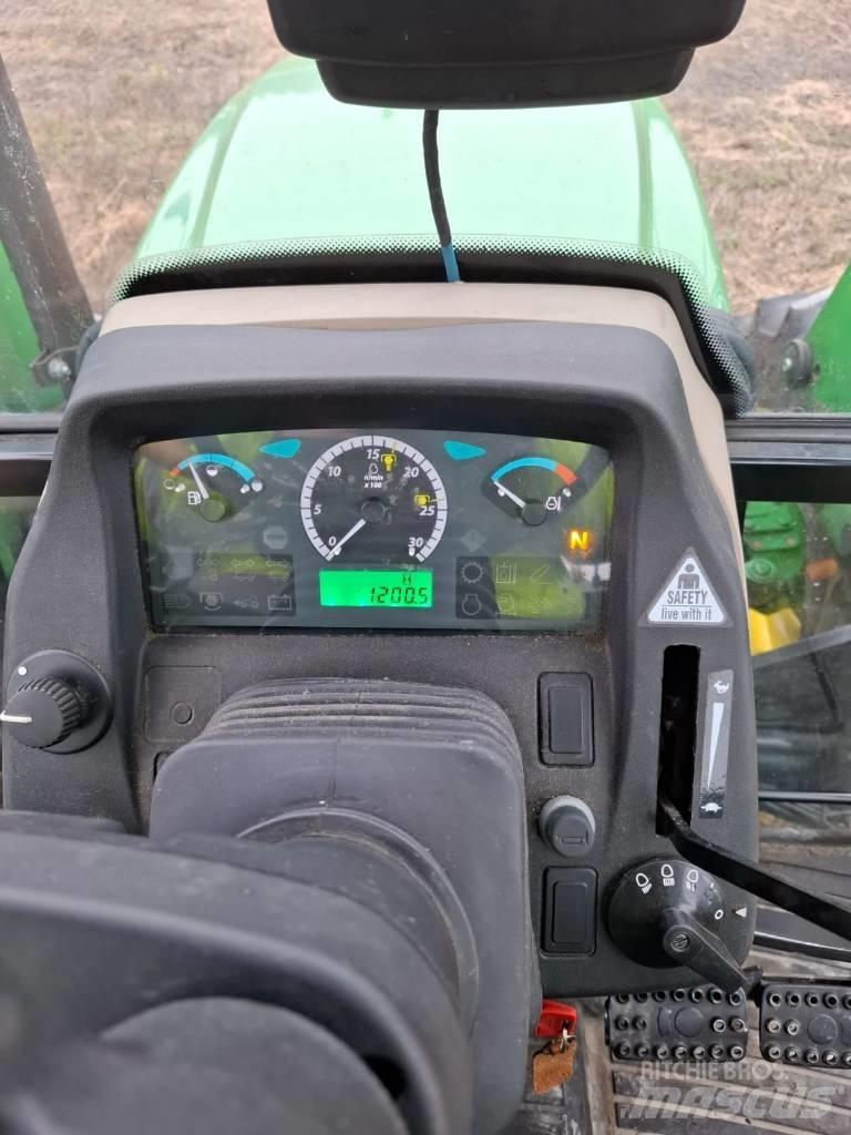 John Deere 5075 E Traktoriai
