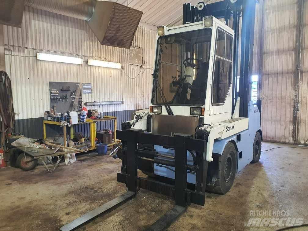 Semax 6000D Dyzeliniai krautuvai