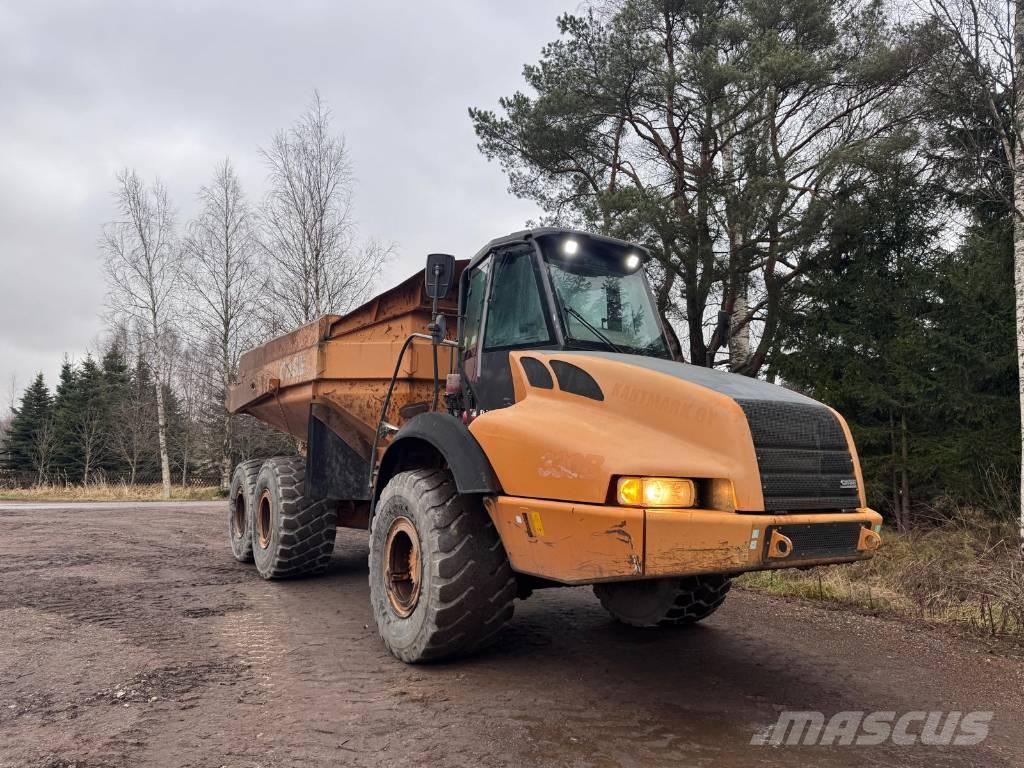 CASE 330 B Karjeriniai savivarčiai