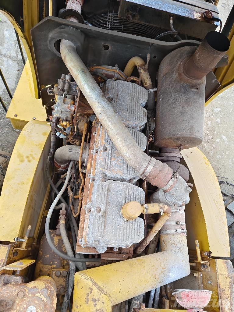 CAT 980 G Naudoti ratiniai krautuvai