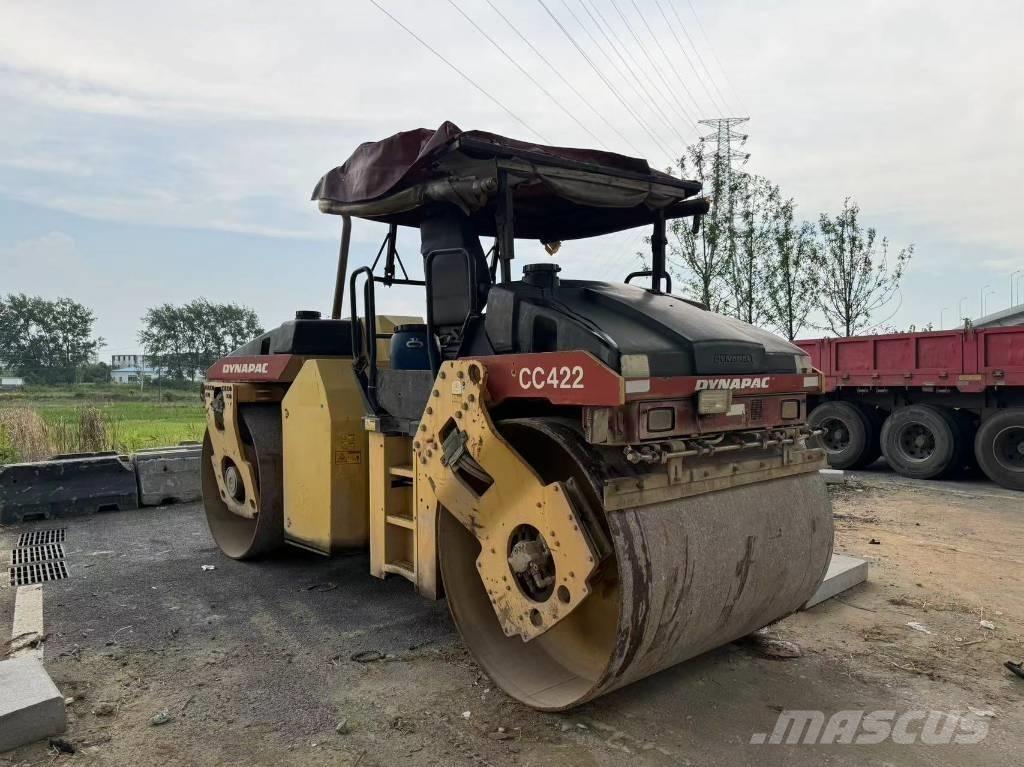 Dynapac CC 422 Porinių būgnų volai