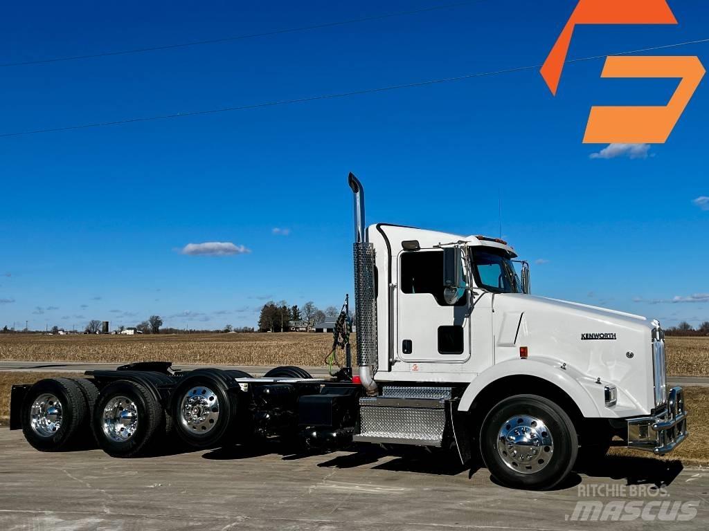 Kenworth T 800 Naudoti vilkikai
