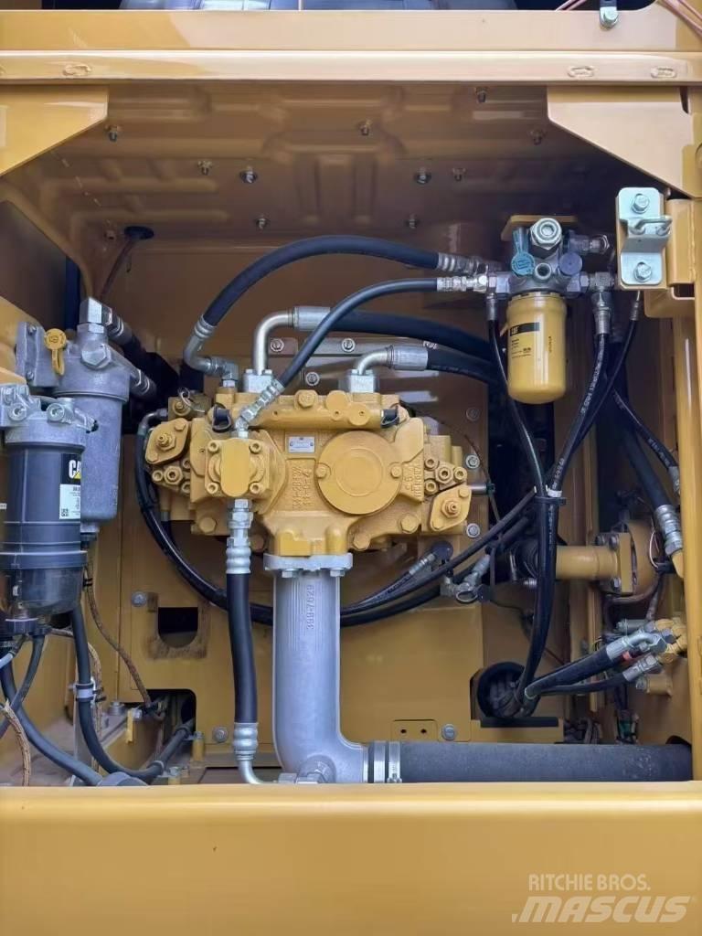 CAT 320 E Vikšriniai ekskavatoriai