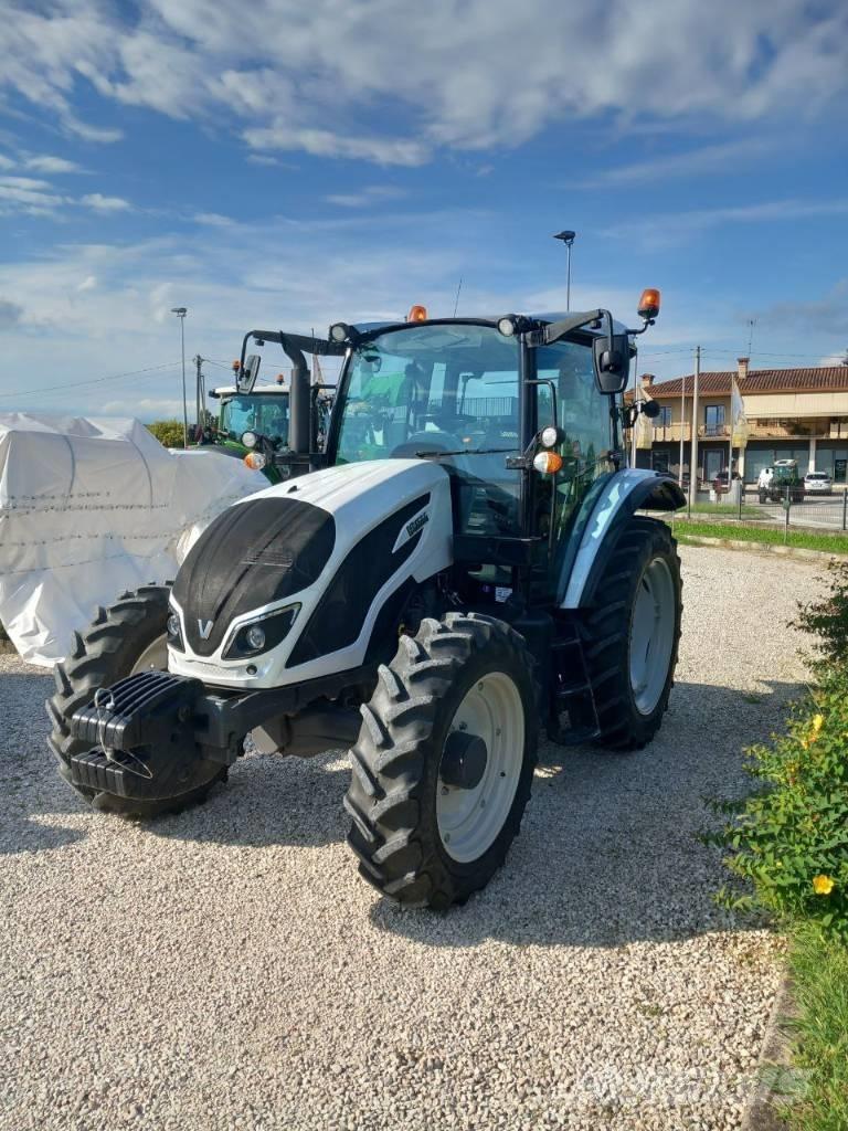 Valtra A 104 Traktoriai