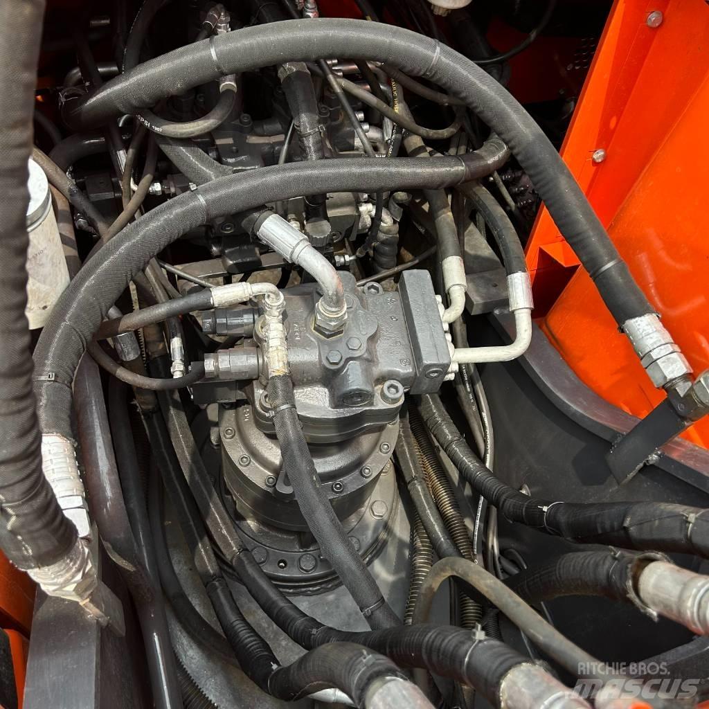 Doosan DX 225 LC Vikšriniai ekskavatoriai