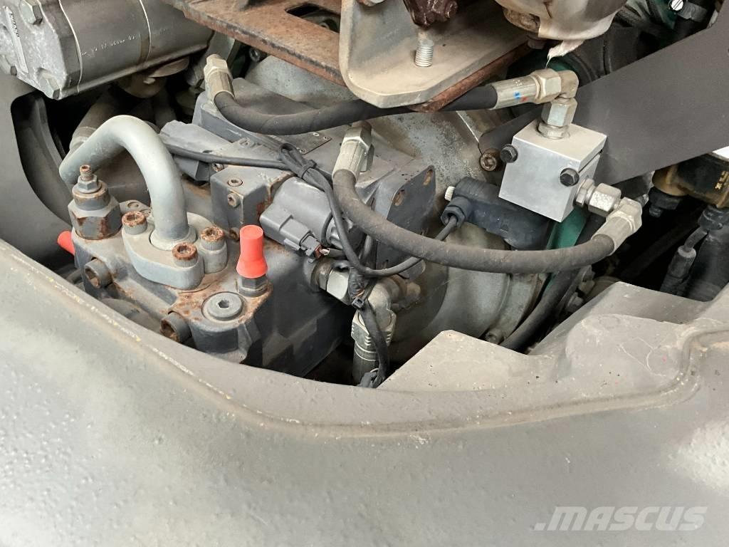 Volvo L 30 G Naudoti ratiniai krautuvai