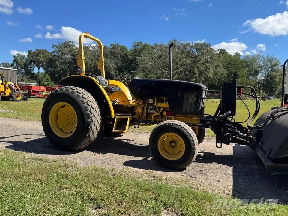 John Deere 5320 Traktoriai