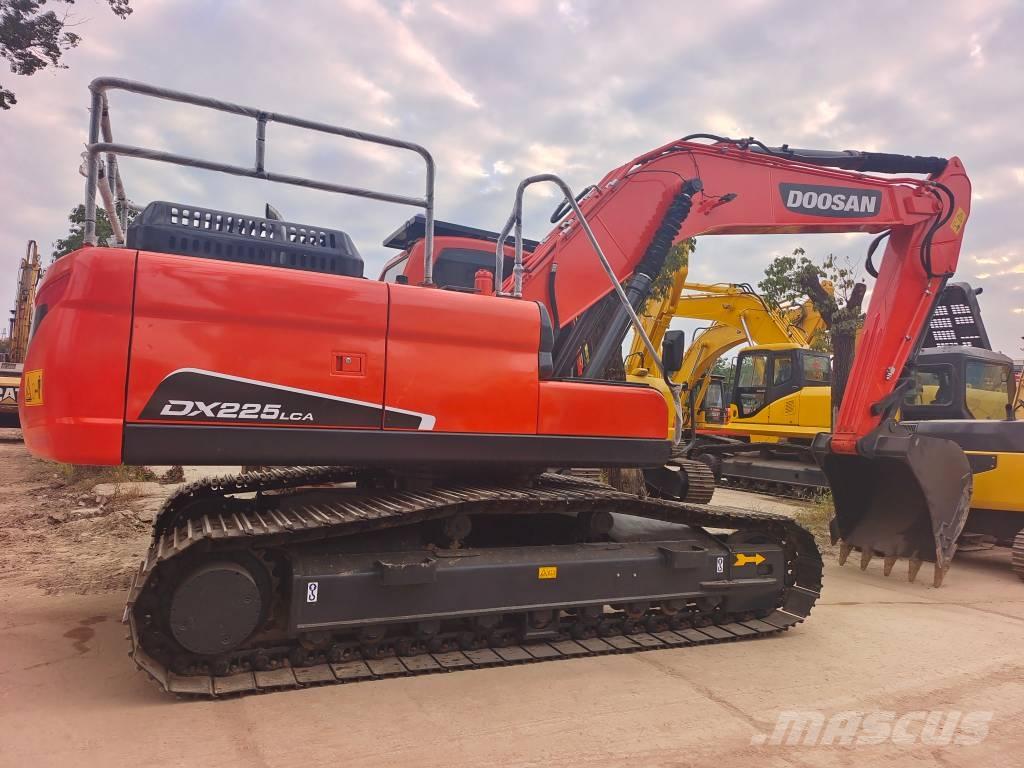 Doosan DX 225 LC-9C Vikšriniai ekskavatoriai