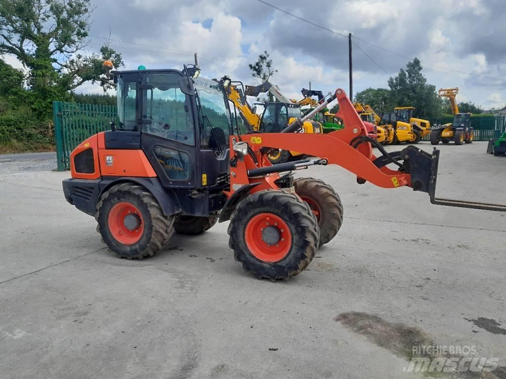 Kubota R 085 Naudoti ratiniai krautuvai