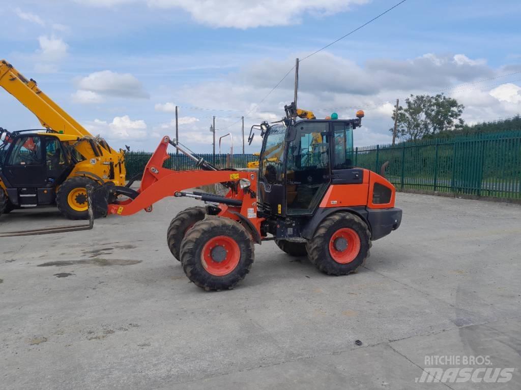 Kubota R 085 Naudoti ratiniai krautuvai