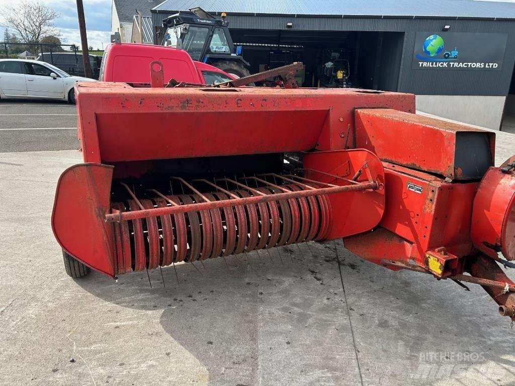 Massey Ferguson 120 Stačiakampių ryšulių presai