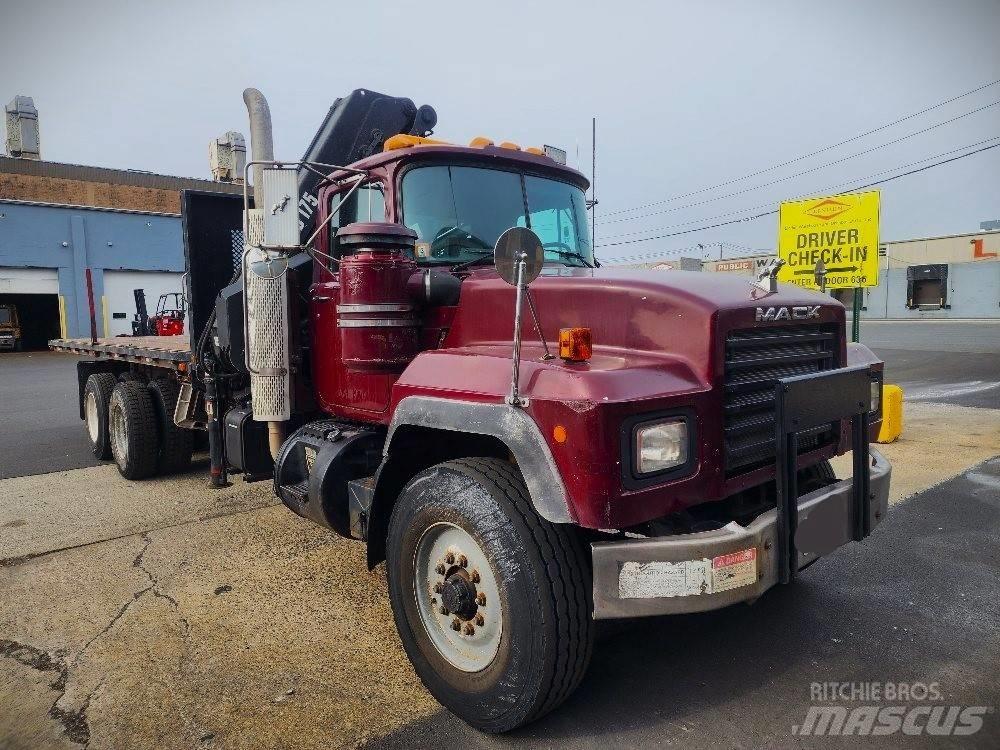 Mack RD 690 S Automobiliniai kranai