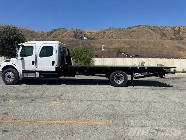 Freightliner M2 Pagalbos kelyje automobiliai