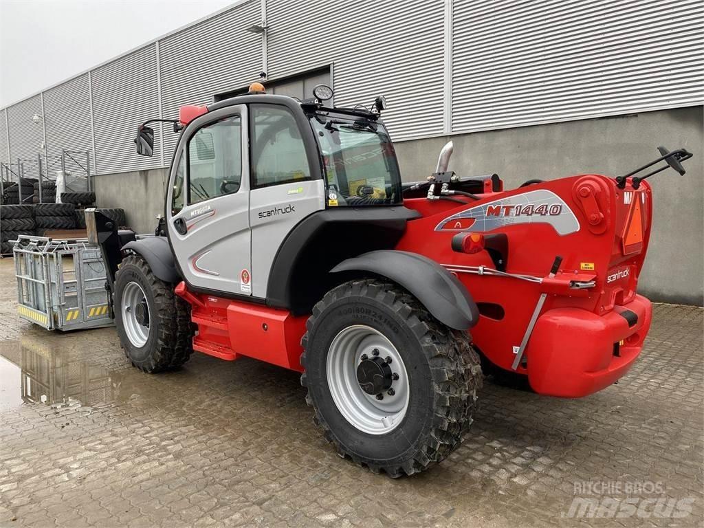 Manitou MT1440A Teleskopiniai krautuvai