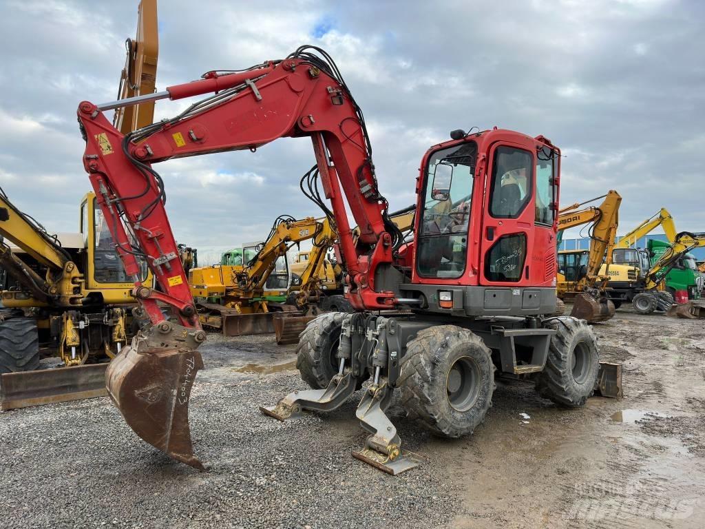 Komatsu PW98MR-8 Ratiniai ekskavatoriai