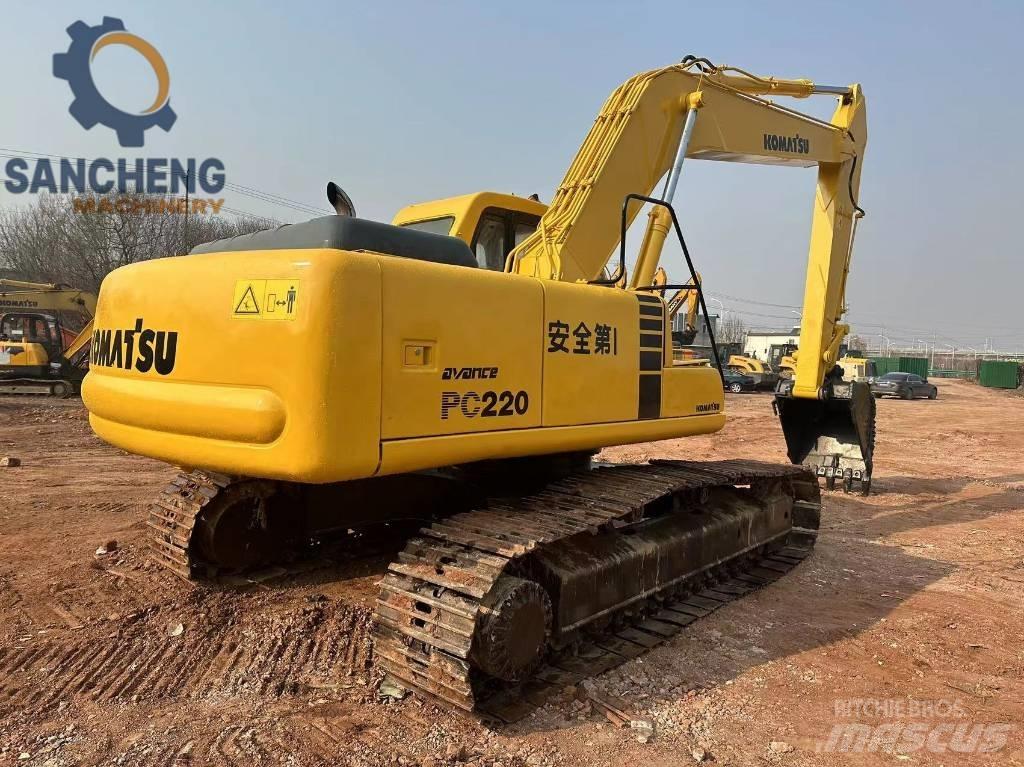 Komatsu PC 200 Vikšriniai ekskavatoriai