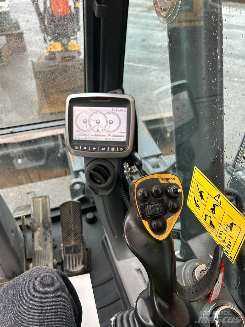 Doosan DX170W-5 Vikšriniai ekskavatoriai