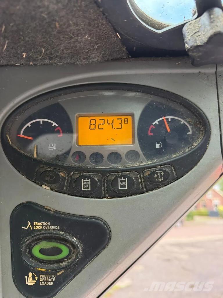 Bobcat S130 Krautuvai su šoniniu pasukimu