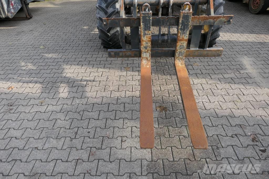 Komatsu WA 100 M-5 Naudoti ratiniai krautuvai