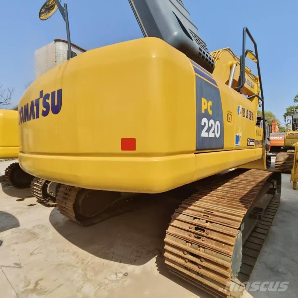 Komatsu PC 220-8 Vikšriniai ekskavatoriai