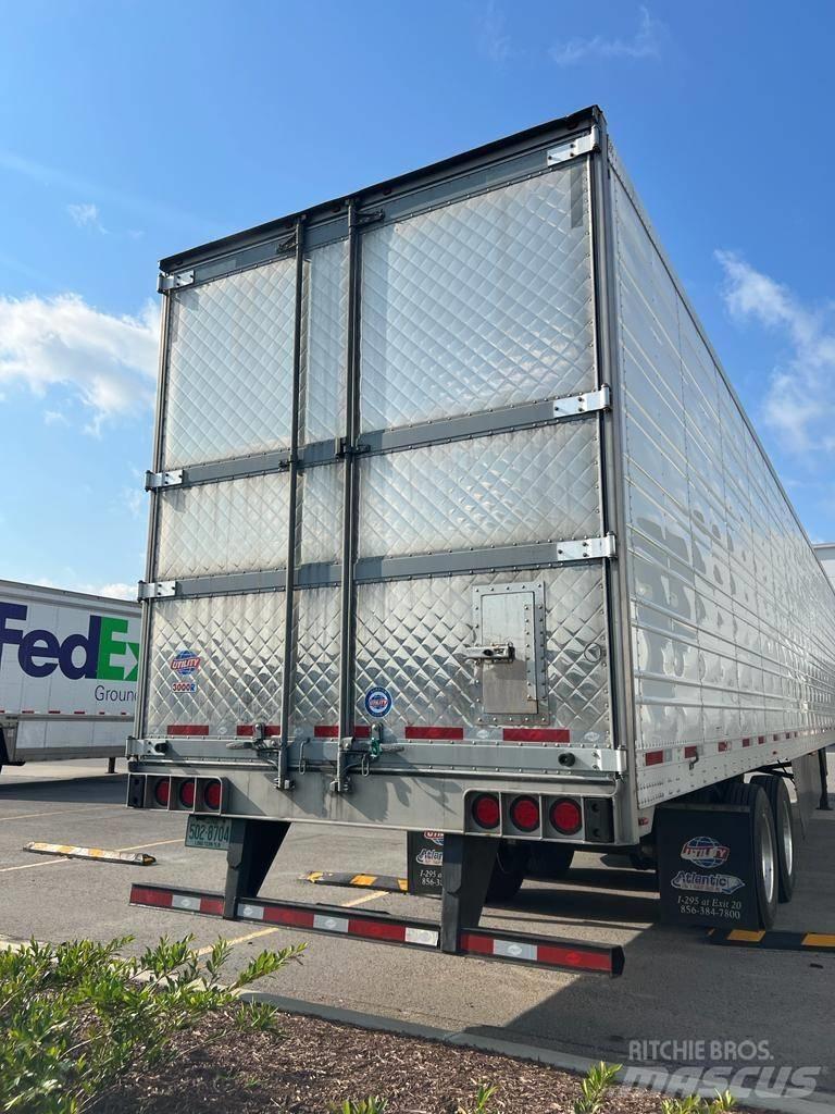 Utility Reefer Puspriekabės su izoterminiu kėbulu