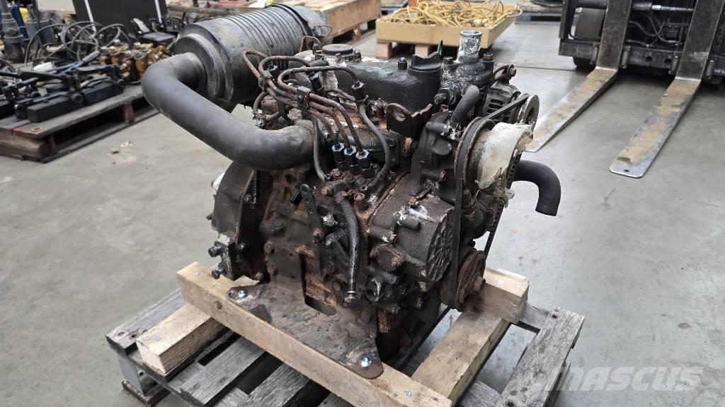 Kubota D1105 Varikliai