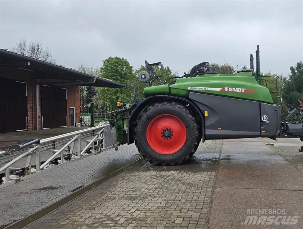 Fendt Rogator 355 Prikabinami purkštuvai