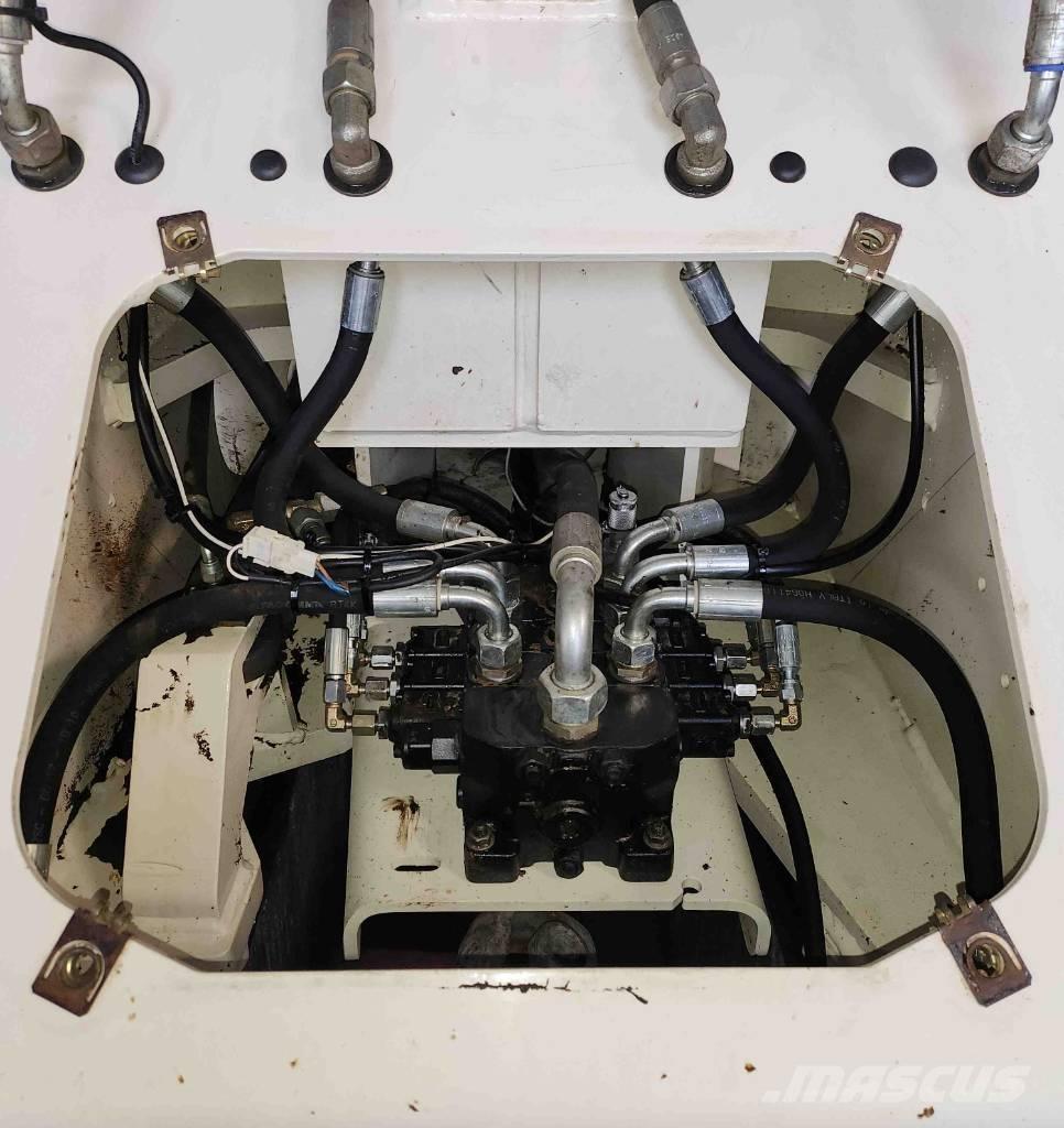 Volvo L 30 B Naudoti ratiniai krautuvai