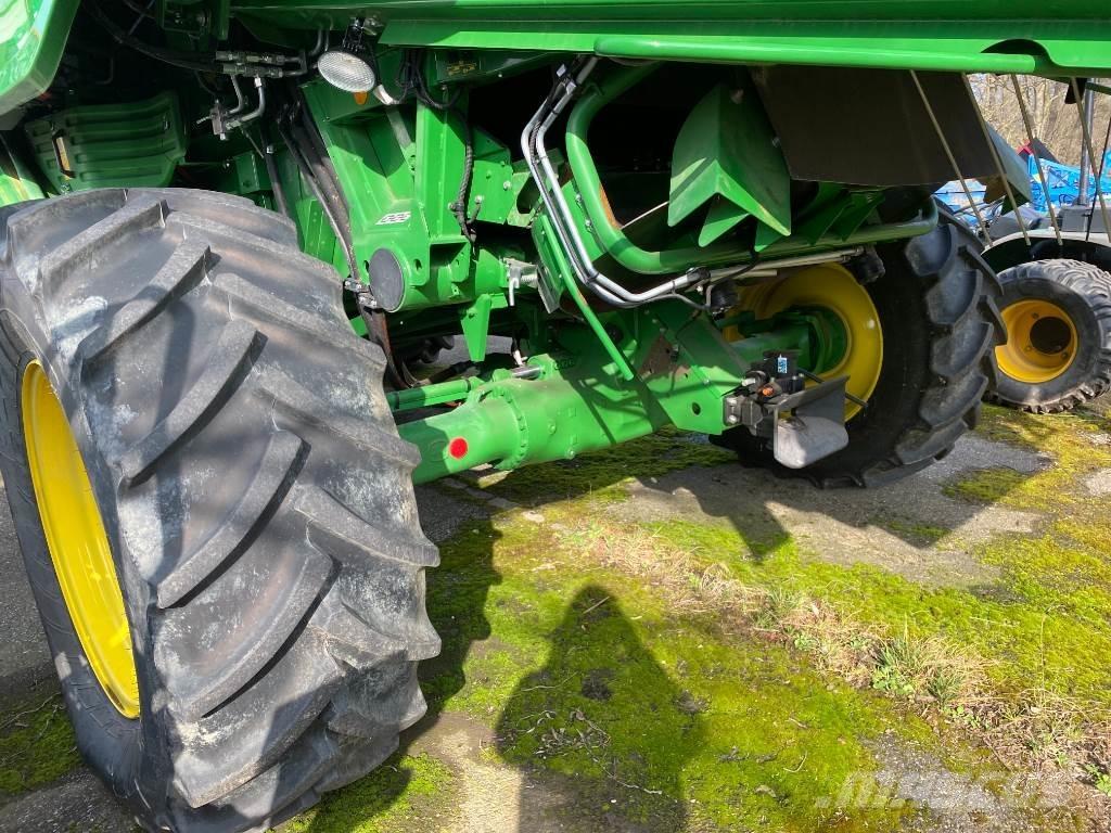 John Deere T560 HM Derliaus nuėmimo kombainai