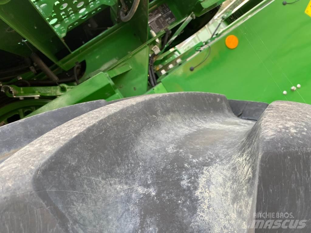 John Deere T560 HM Derliaus nuėmimo kombainai
