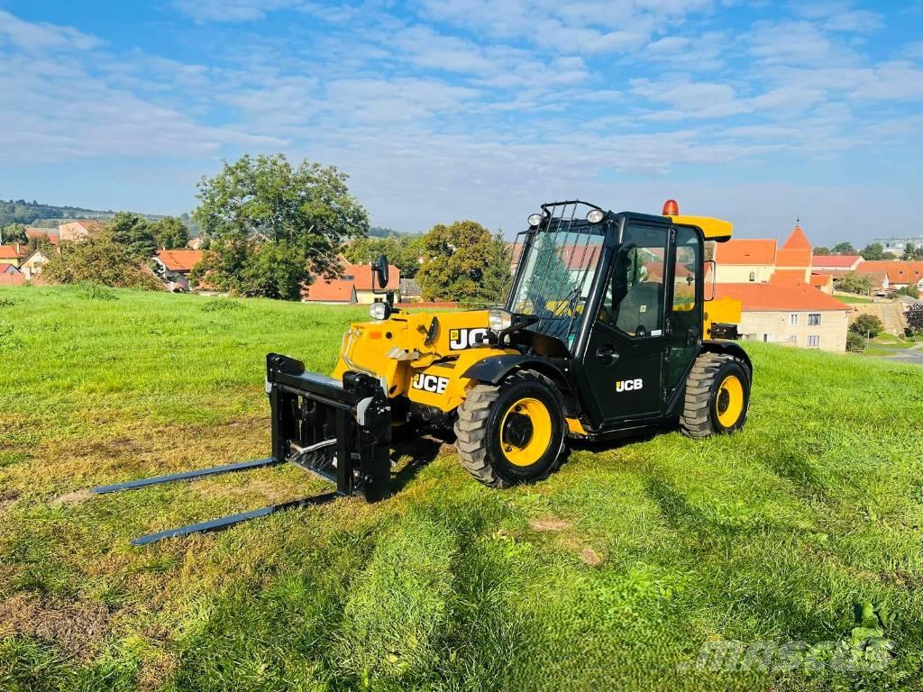 JCB 525-60 Teleskopiniai krautuvai