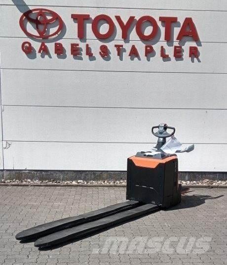 Toyota LPE 250 Mažų aukščių keltuvai