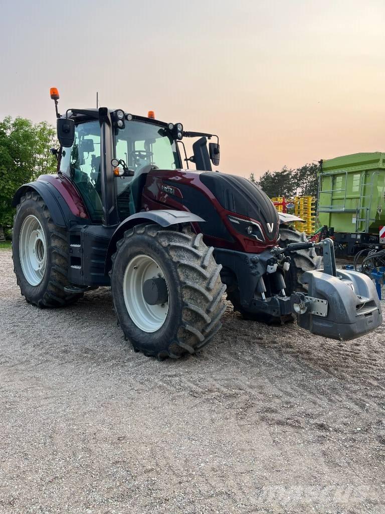 Valtra T 254 V Traktoriai