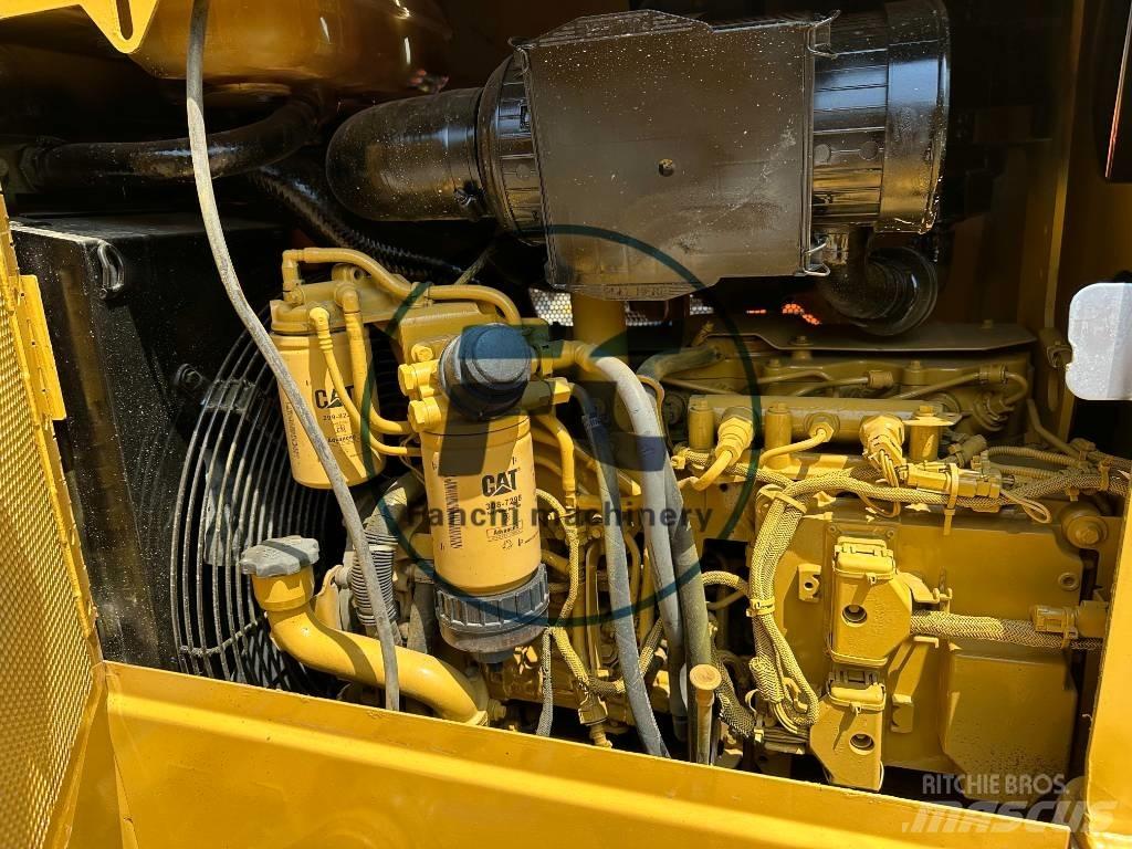 CAT D 5 K Vikšriniai buldozeriai