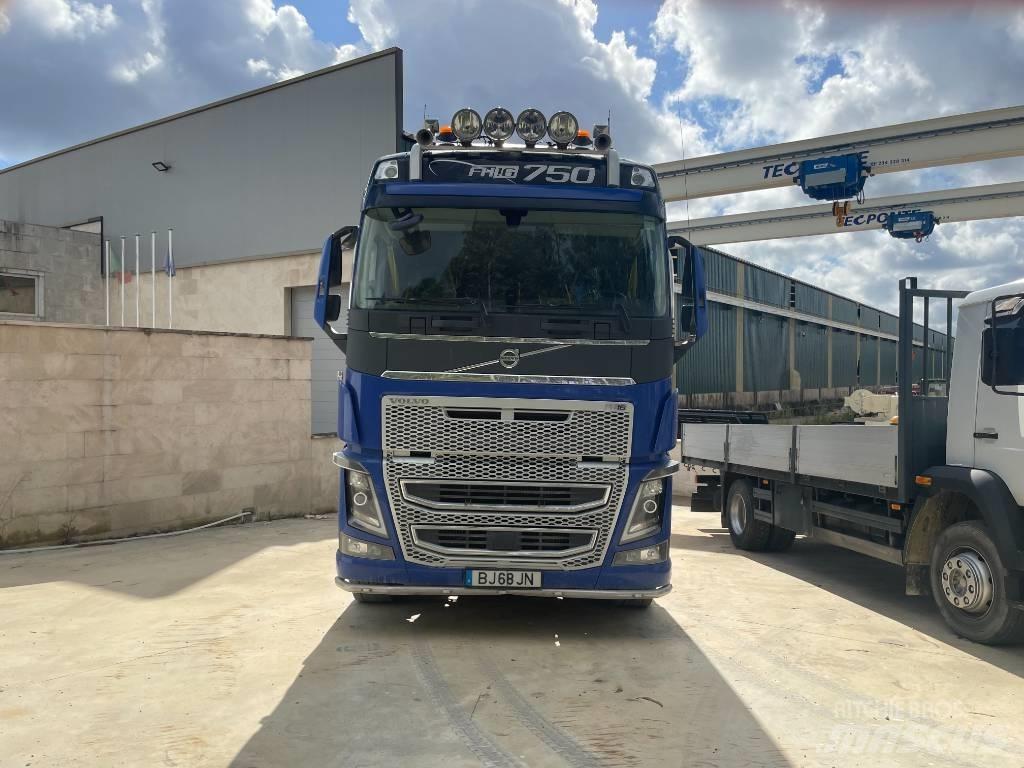 Volvo FH16 750 Naudoti vilkikai